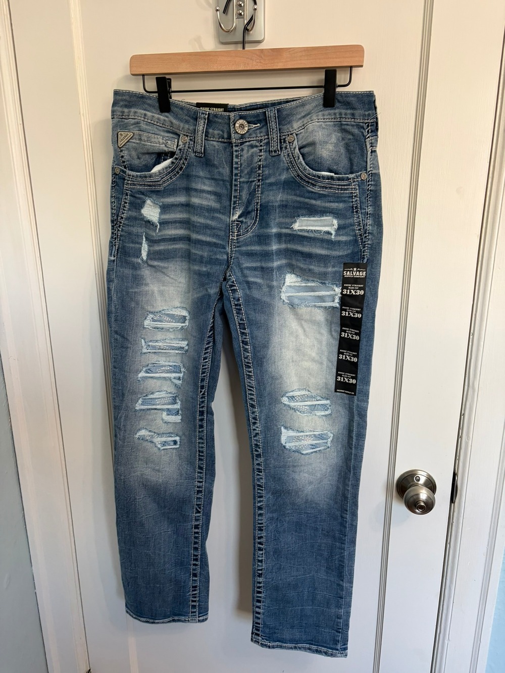 NWT Salvage Havoc Straight Slim Fit Jeans Men's 31x30 Light Wash Distressed Buck